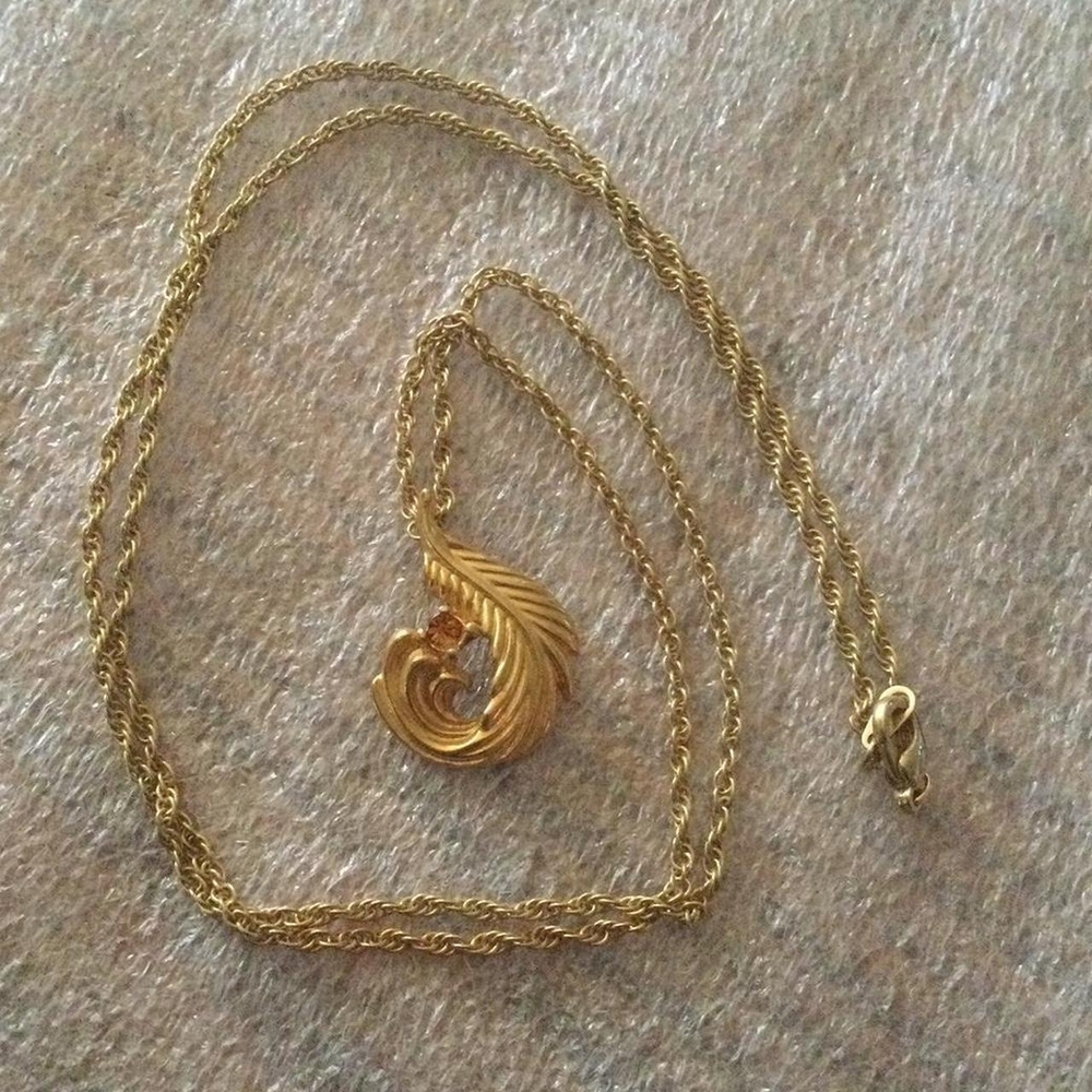Rhinestone Leaf Necklace